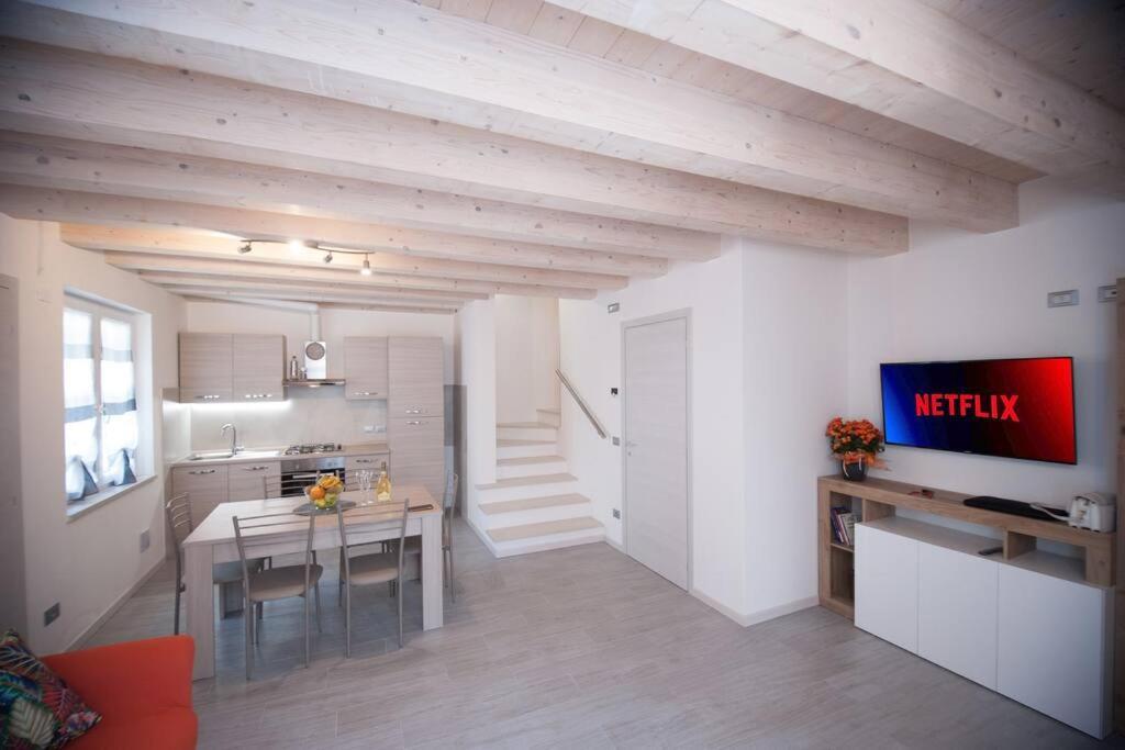 Апартаменты Casa Gemma - Big Family House With Free Parking Сан-Джованни-Лупатото Экстерьер фото